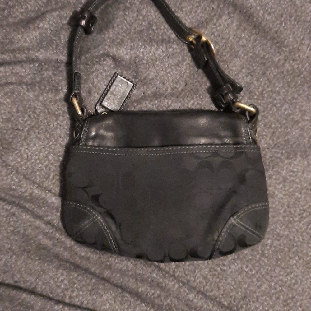 Purse - Picture 2 of 3